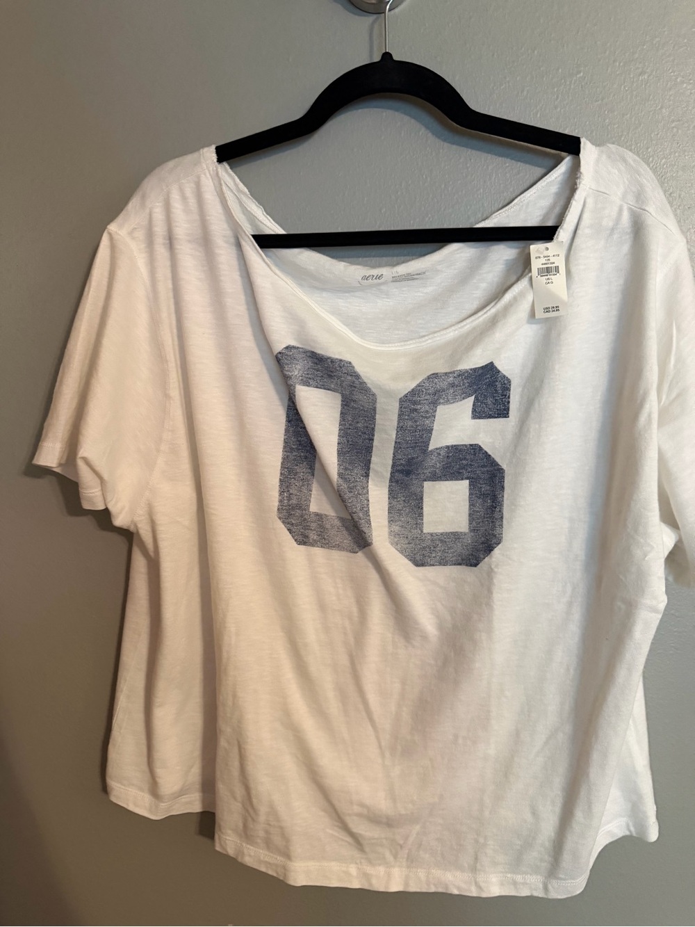 aerie White Short-Sleeve Graphic Tee with Navy '06' Print